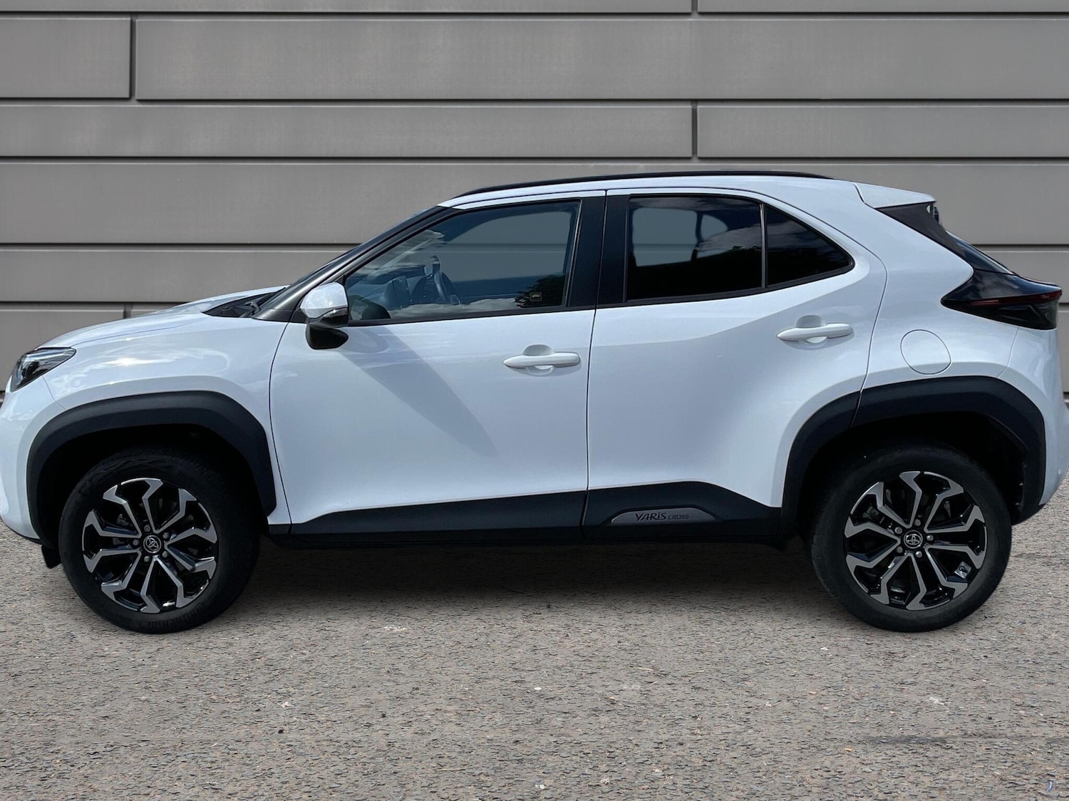 Used Toyota Yaris Cross 2023 for sale - 76110856: Photo 17