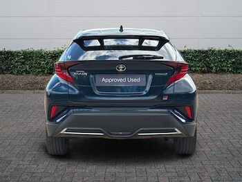 Used Toyota C-HR 2023 for sale - 78302493: Photo