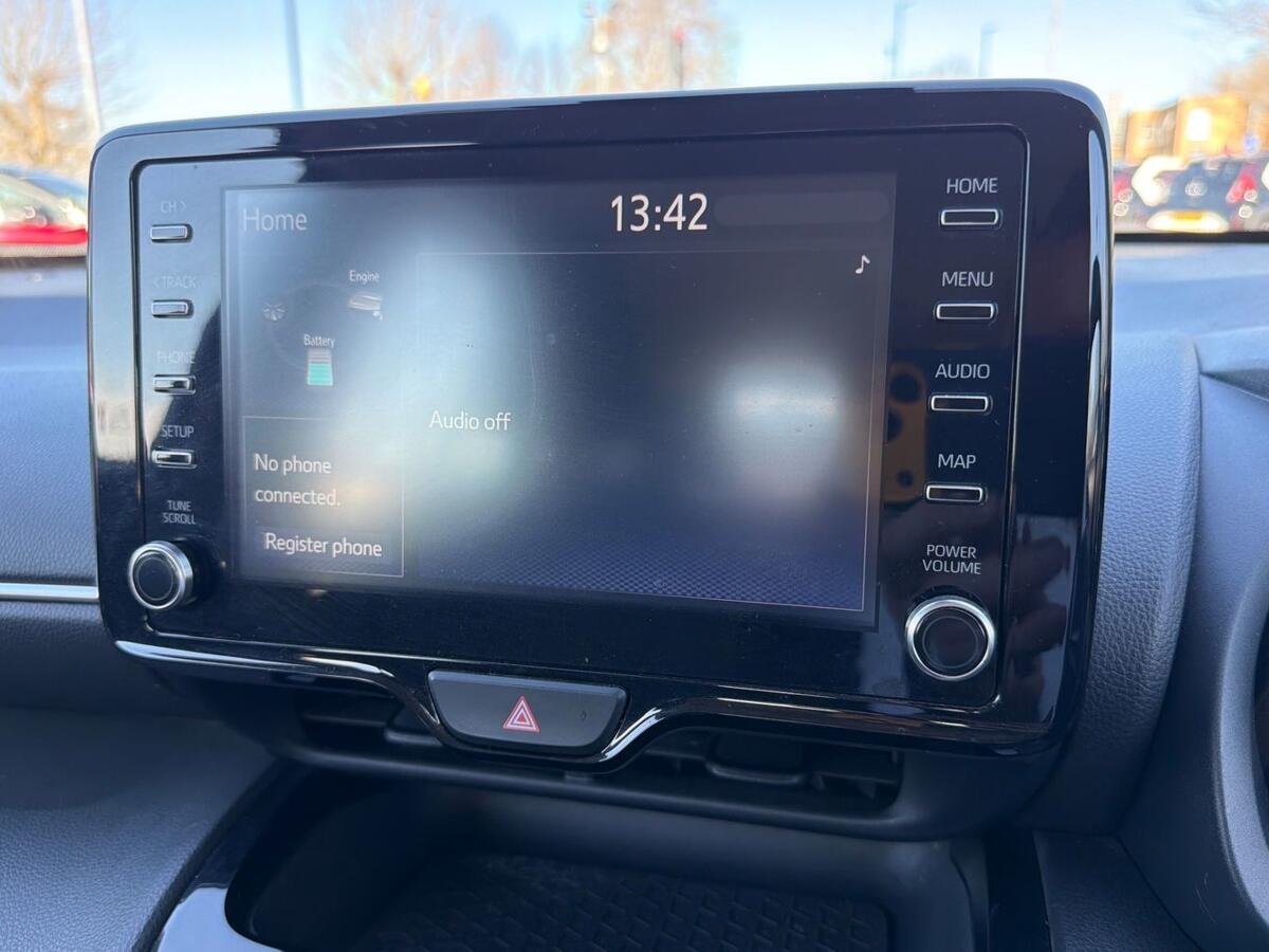 Used Toyota Yaris 2022 for sale - 77926821: Photo 11