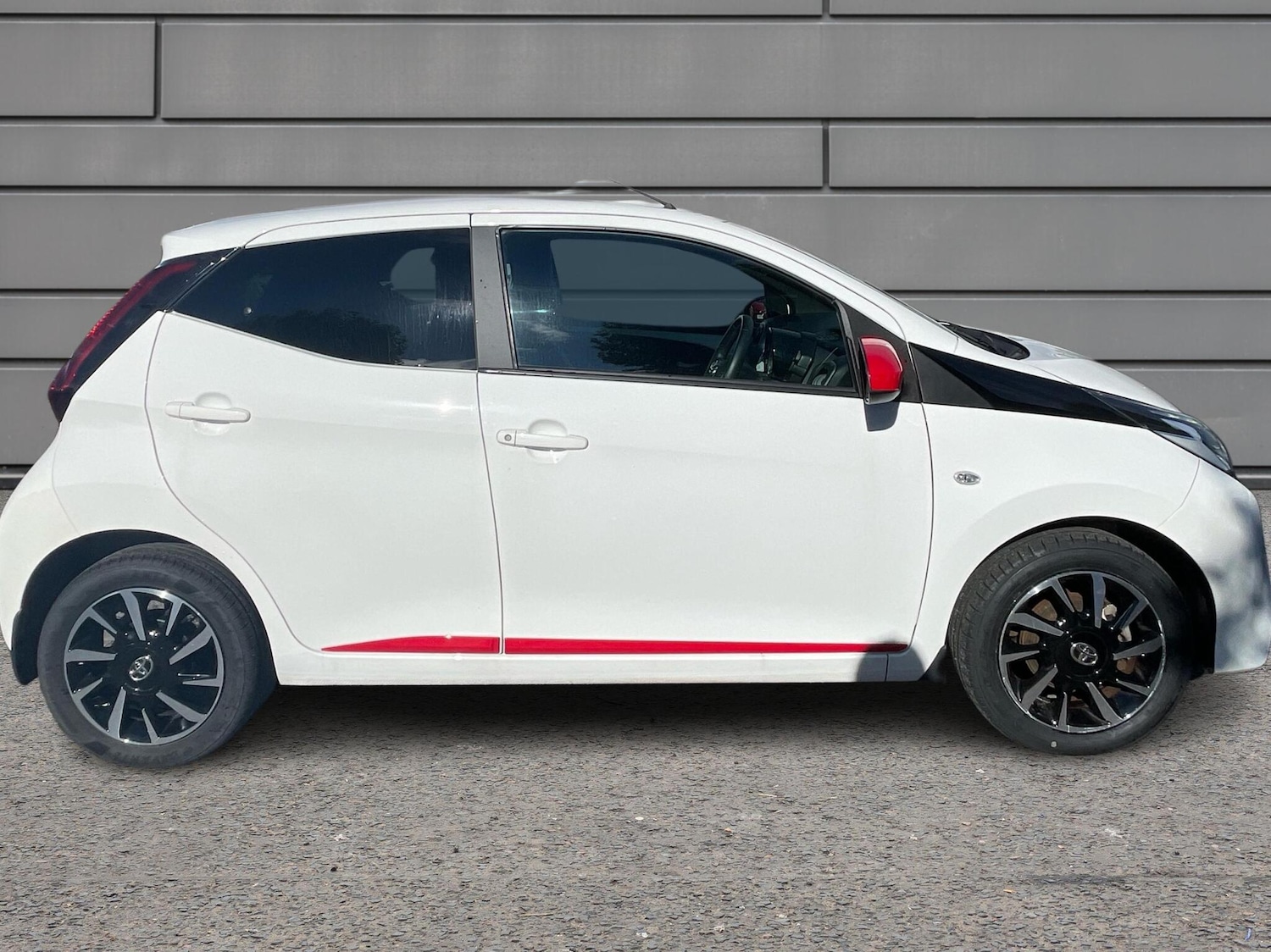 Used Toyota AYGO 2021 for sale - 76110777: Photo 16