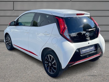 Used Toyota AYGO 2021 for sale - 76110777: Photo 4