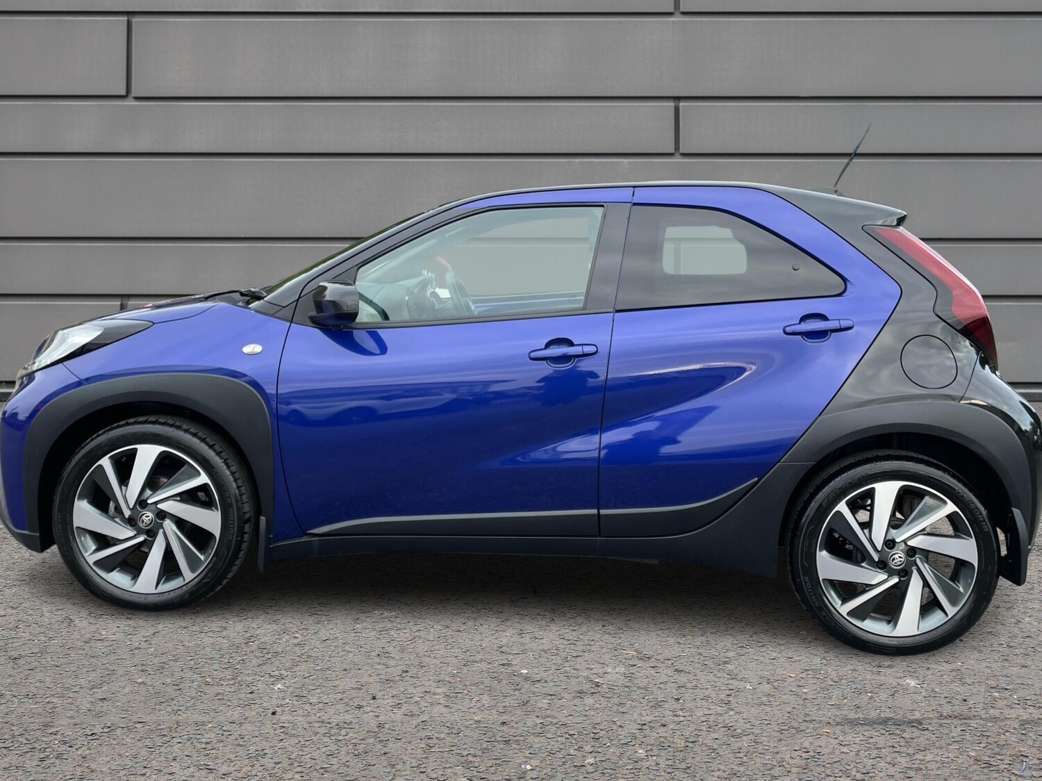 Used Toyota Aygo X 2023 for sale - 76730628: Photo 17