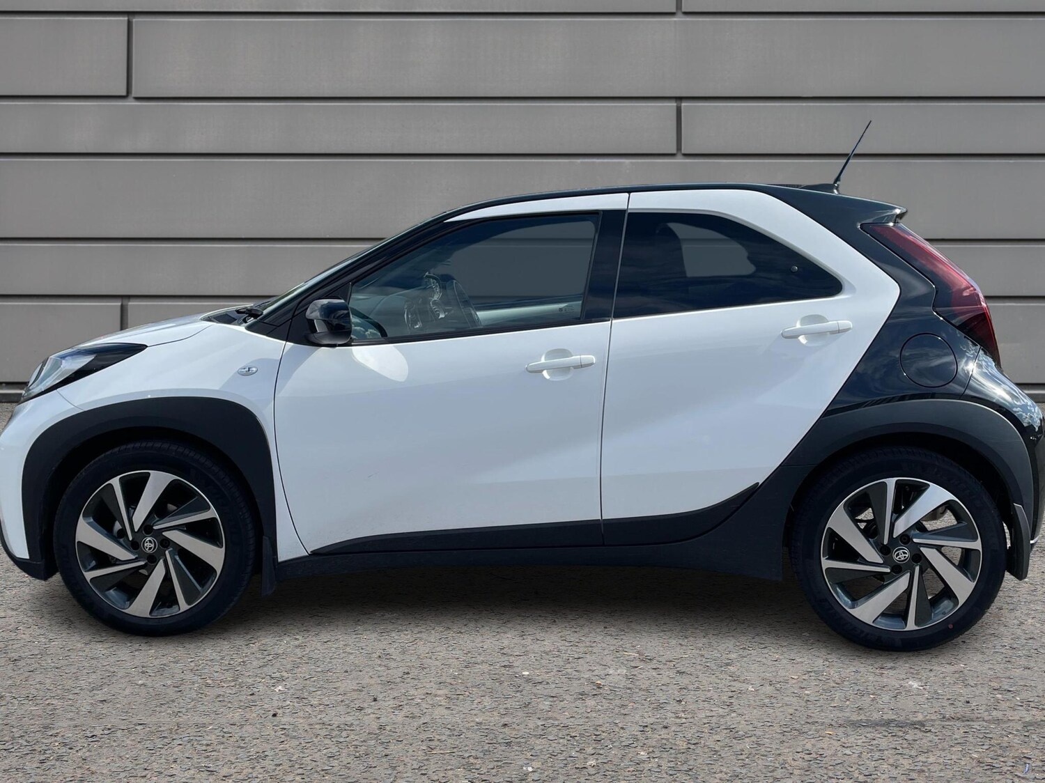 Used Toyota Aygo X 2025 for sale - 76730657: Photo 17