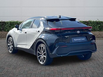 Used Toyota C-HR 2024 for sale - 77725025: Photo