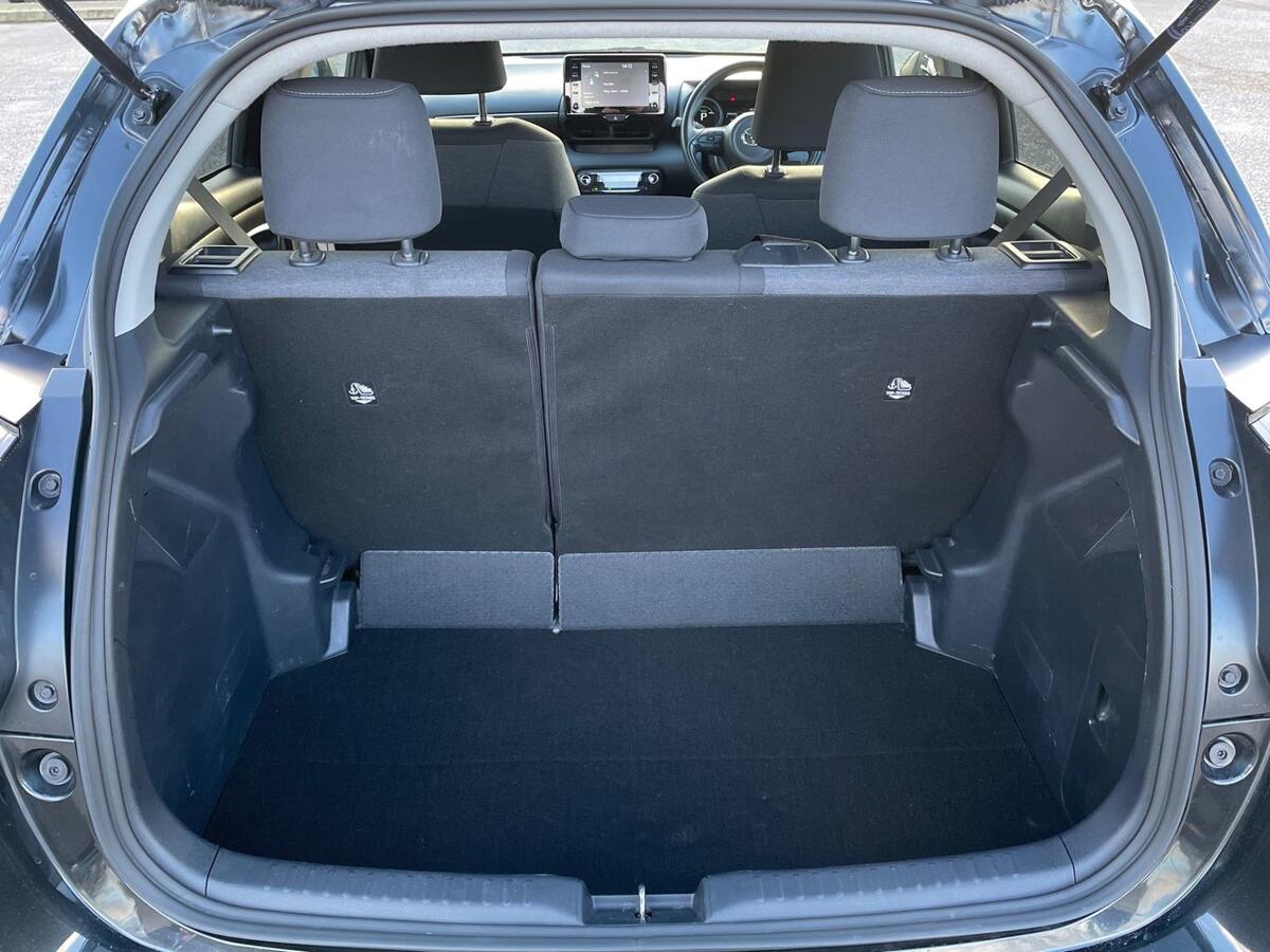 Used Toyota Yaris 2023 for sale - 77177428: Photo 10