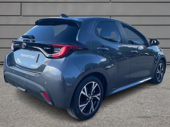 Used Toyota Yaris 2024 for sale - 75432376: Photo