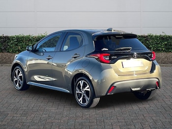 Used Toyota Yaris 2024 for sale - 76730787: Photo