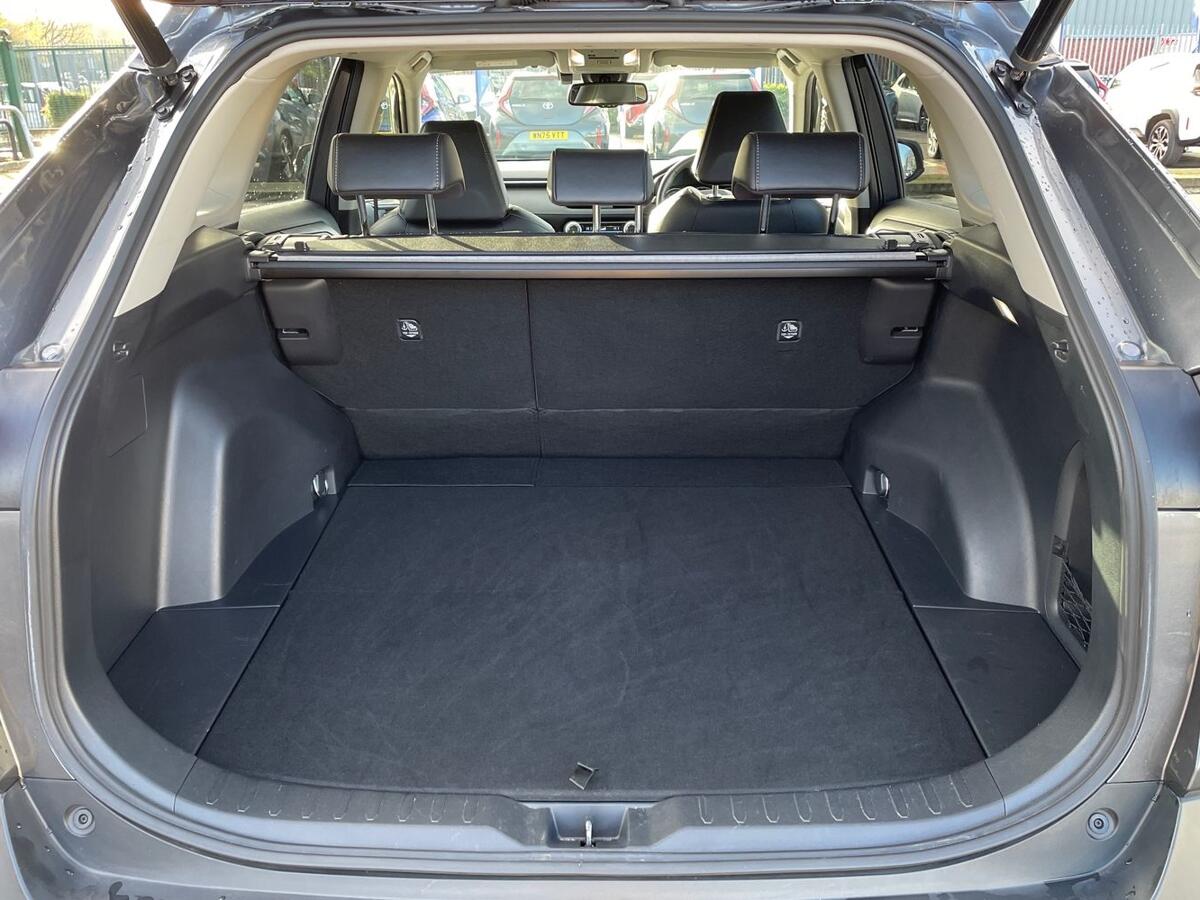 Used Toyota RAV4 2022 for sale - 76730687: Photo 10