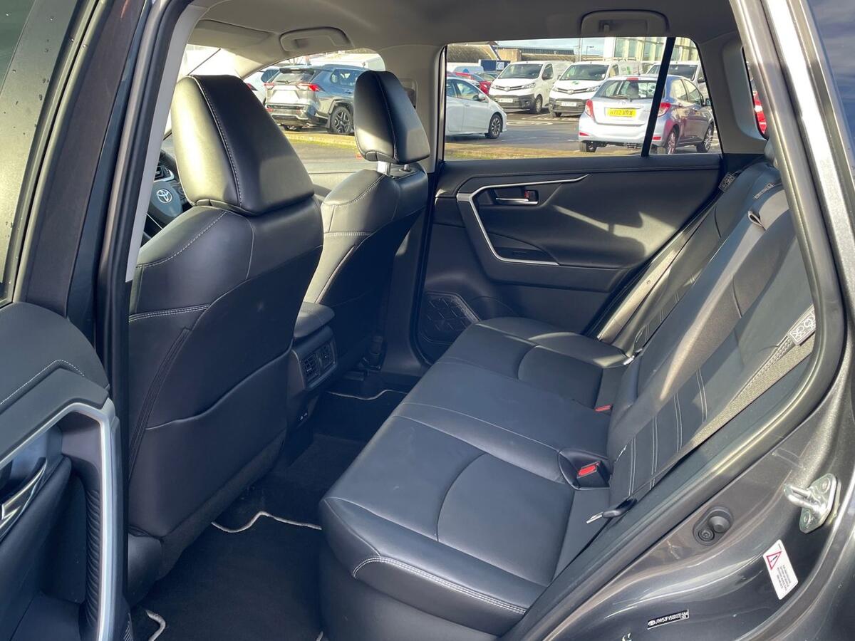 Used Toyota RAV4 2022 for sale - 76730687: Photo 15