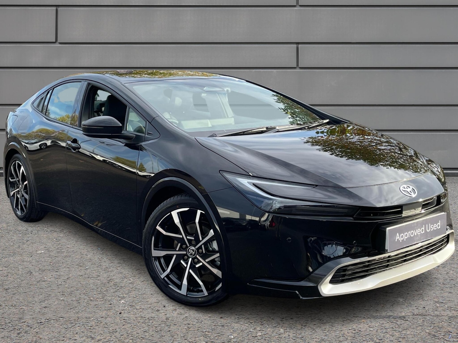 Used Toyota Prius 2025 for sale - 76514435: Photo 1