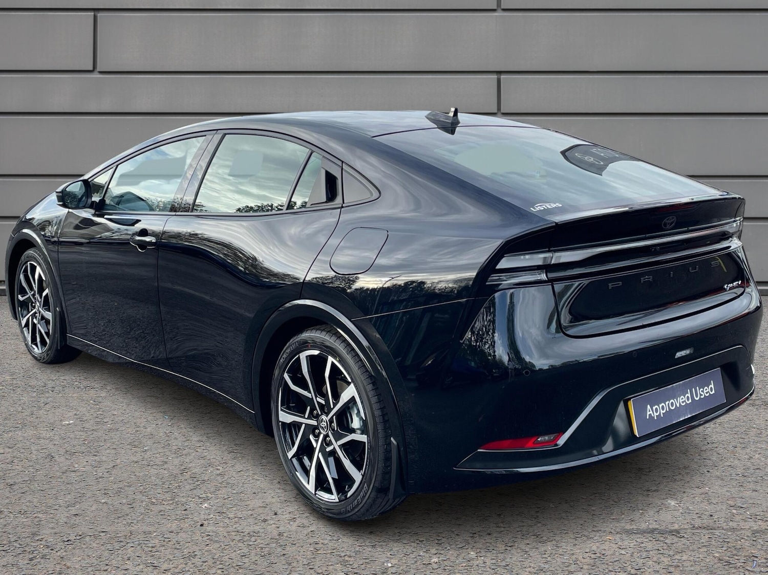 Used Toyota Prius 2025 for sale - 76514435: Photo 4