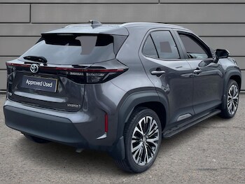 Used Toyota Yaris Cross 2022 for sale - 76110877: Photo 2