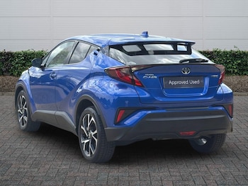 Used Toyota C-HR 2021 for sale - 79397000: Photo