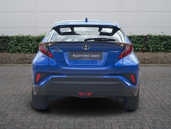 Used Toyota C-HR 2021 for sale - 79397000: Photo