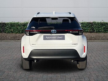 Used Toyota Yaris 2024 for sale - 77725115: Photo