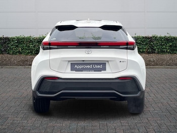 Used Toyota C-HR 2024 for sale - 76703559: Photo