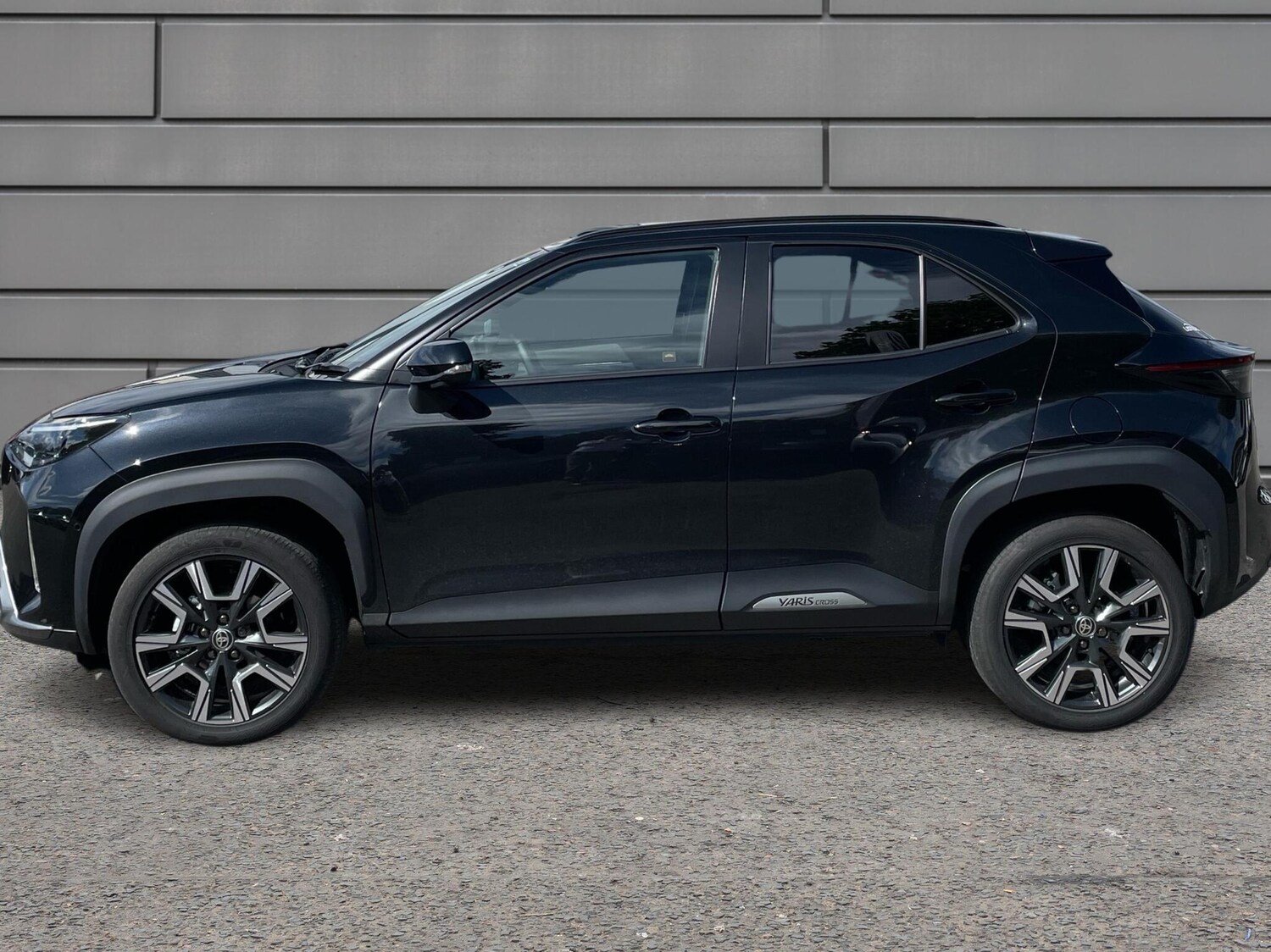 Used Toyota Yaris Cross 2025 for sale - 77177541: Photo 17