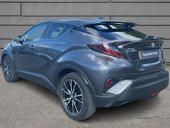 Used Toyota C-HR 2018 for sale - 76111661: Photo 4