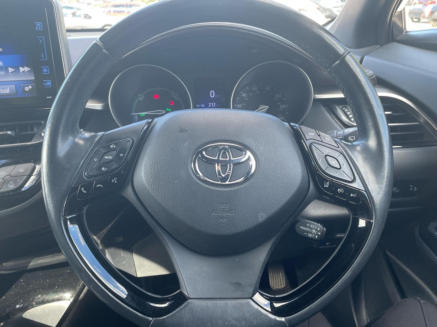 Used Toyota C-HR 2018 for sale - 76111661: Photo 8