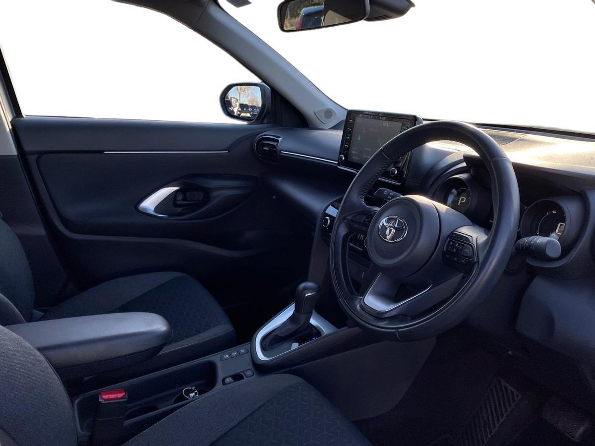 Used Toyota Yaris Cross 2023 for sale - 77177213: Photo 12