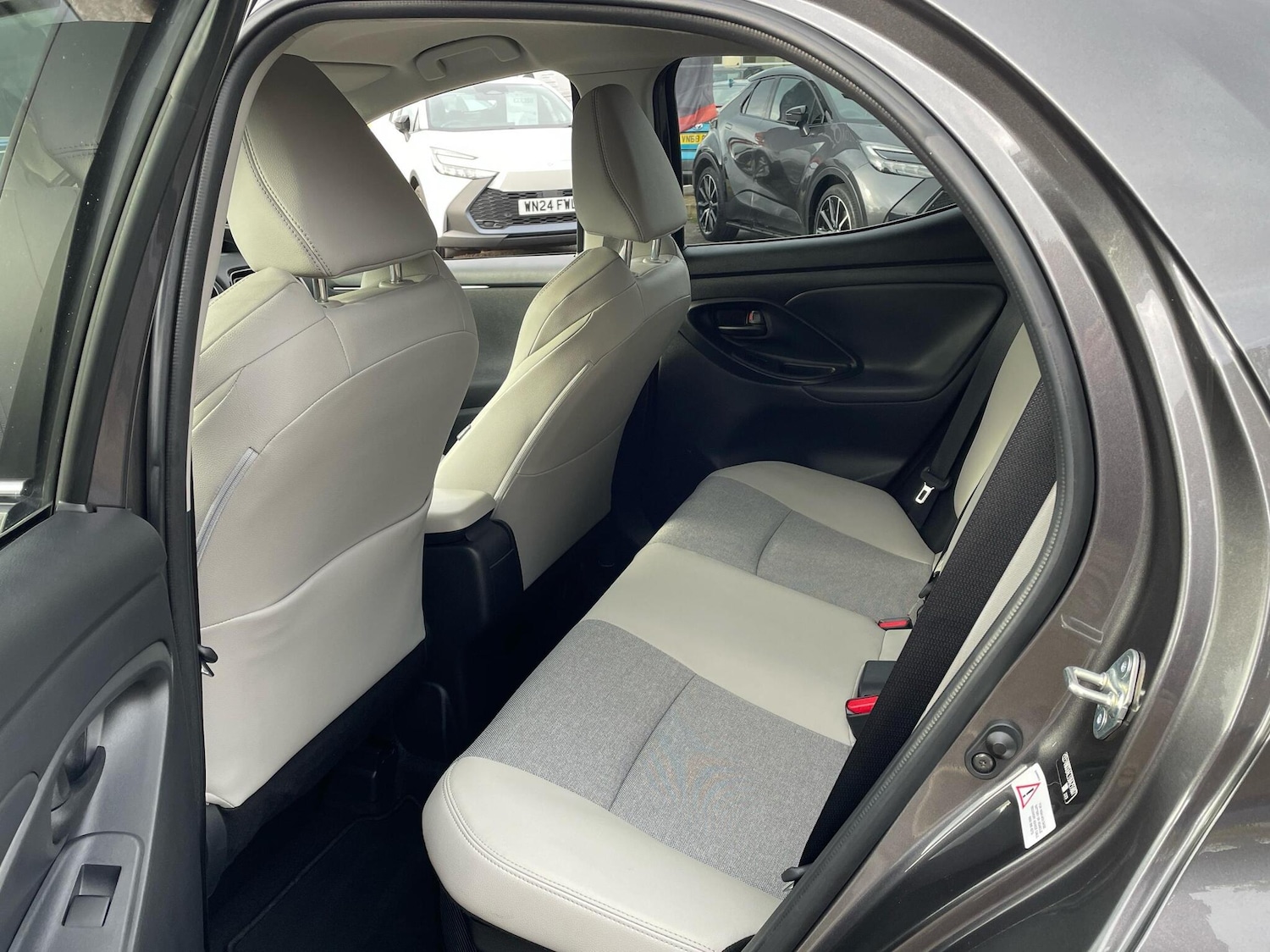 Used Toyota Yaris 2023 for sale - 76730732: Photo 12