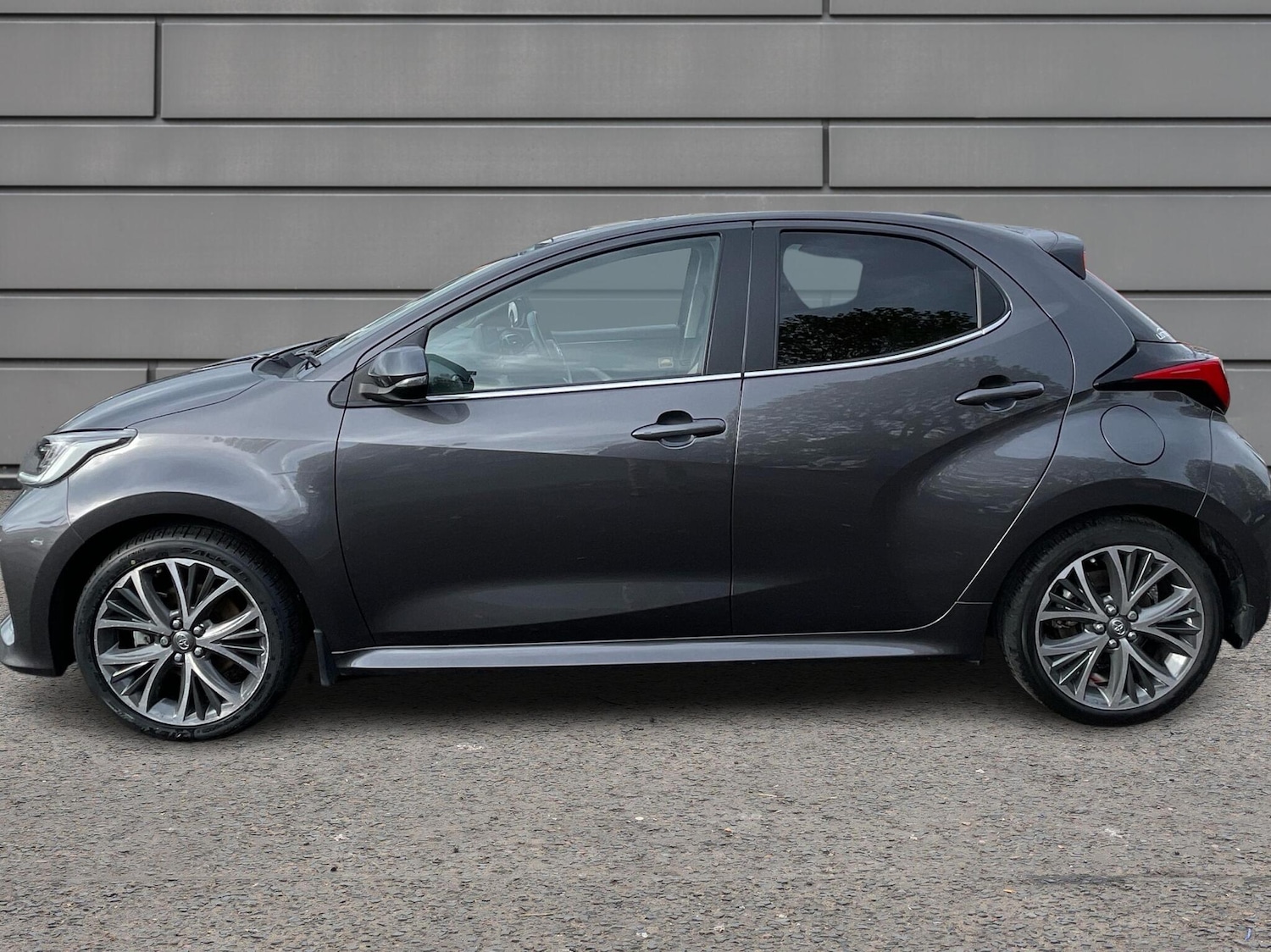 Used Toyota Yaris 2023 for sale - 76730732: Photo 17