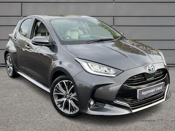 Used Toyota Yaris 2023 for sale - 76730732: Photo