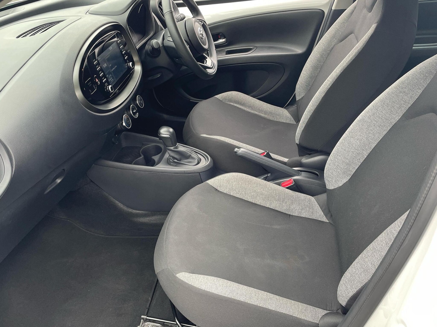 Used Toyota Aygo X 2022 for sale - 76124003: Photo 10