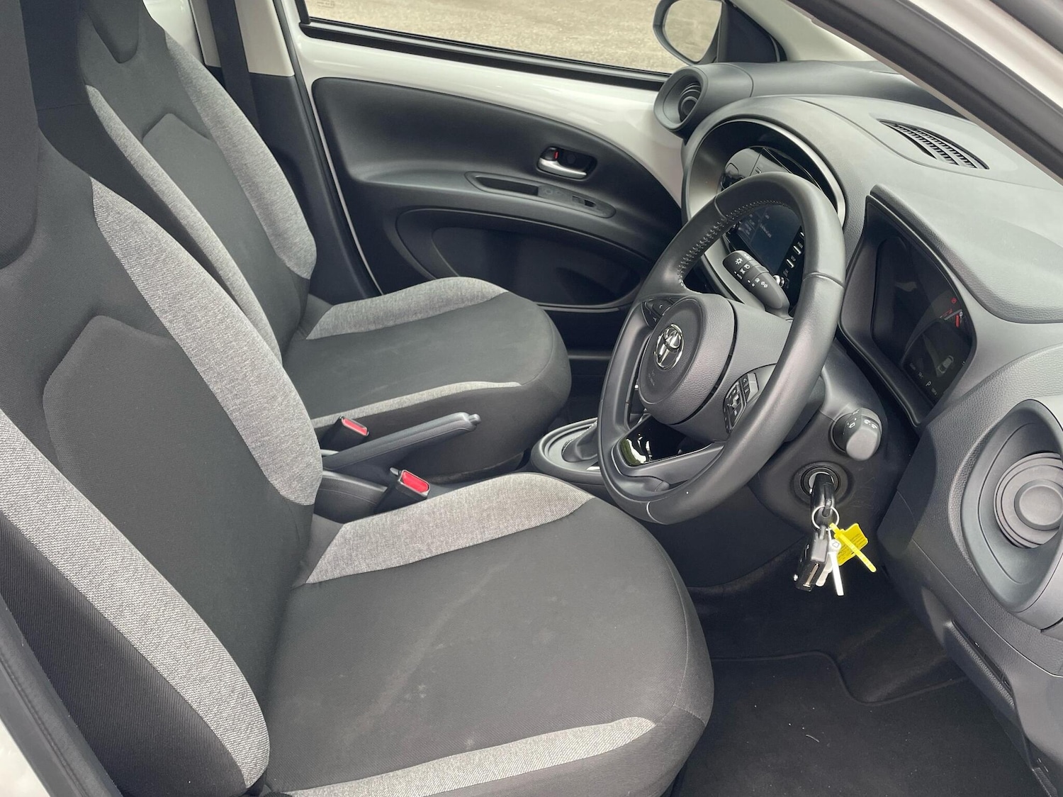Used Toyota Aygo X 2022 for sale - 76124003: Photo 11