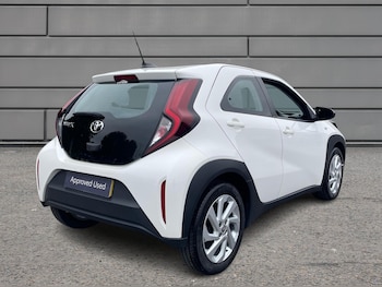 Used Toyota Aygo X 2022 for sale - 76124003: Photo 2