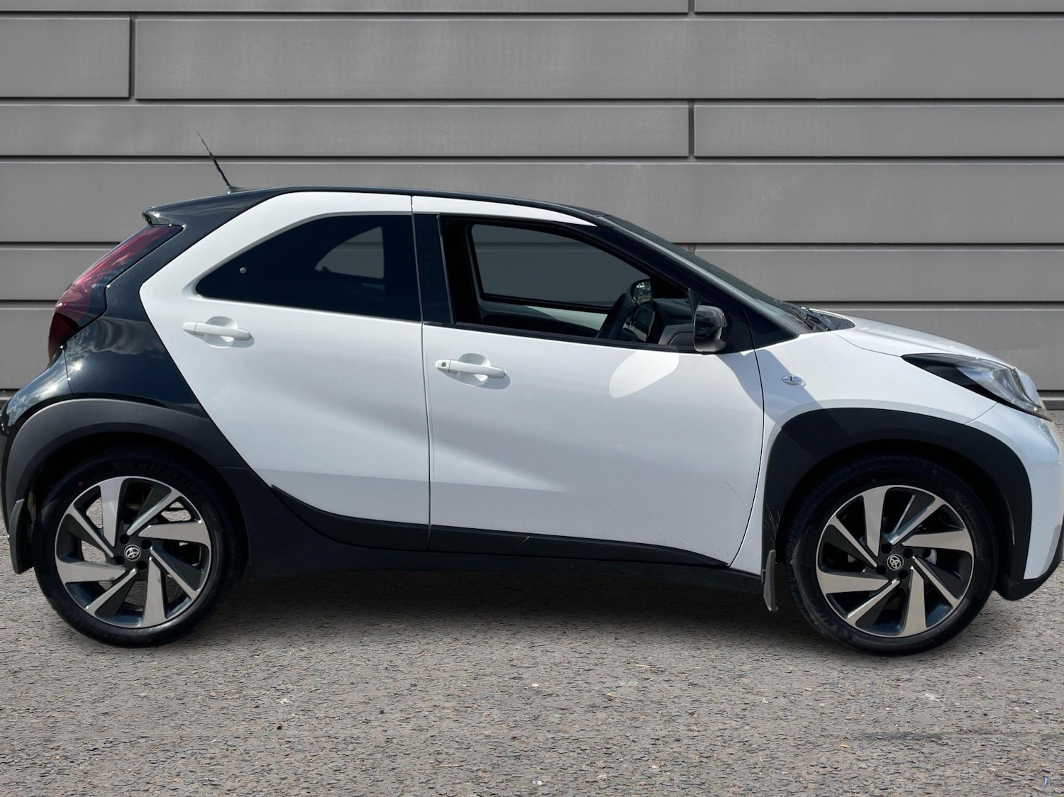 Used Toyota Aygo X 2025 for sale - 77176693: Photo 16