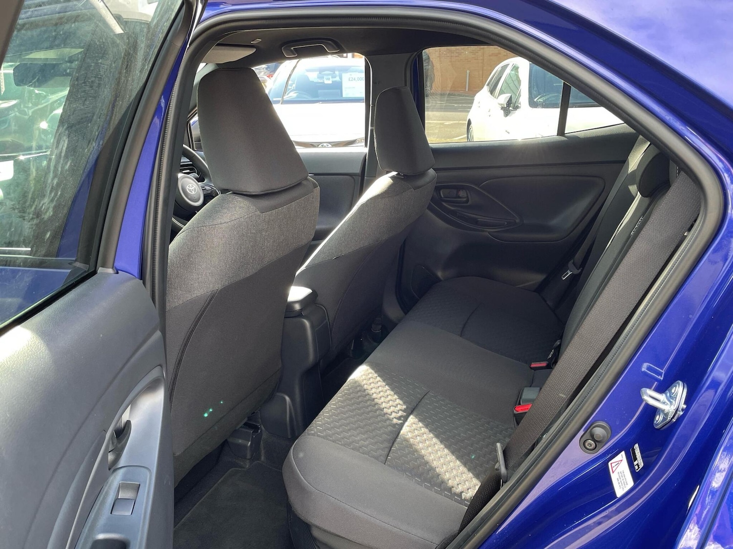 Used Toyota Yaris Cross 2025 for sale - 76111188: Photo 12