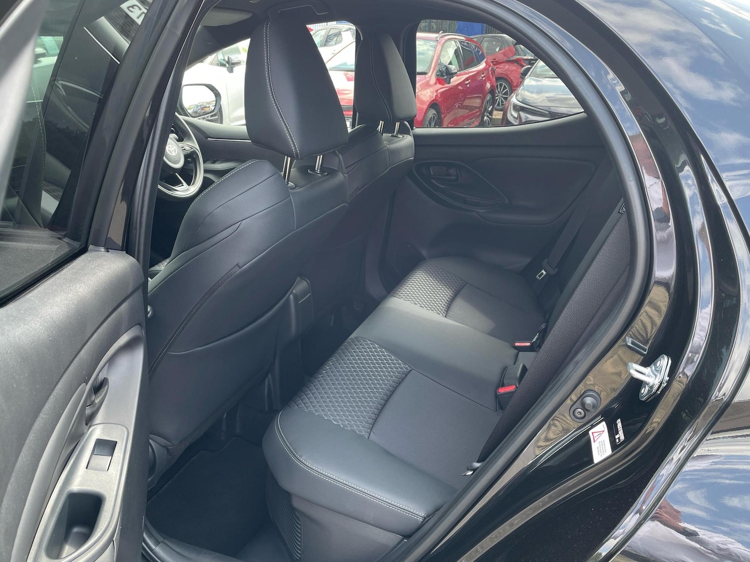 Used Toyota Yaris 2025 for sale - 76730649: Photo 12