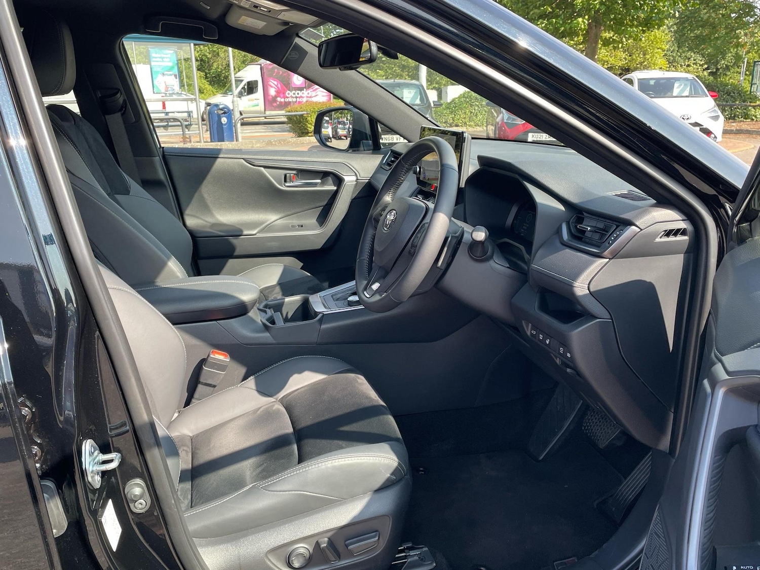 Used Toyota RAV4 2025 for sale - 77124375: Photo 11