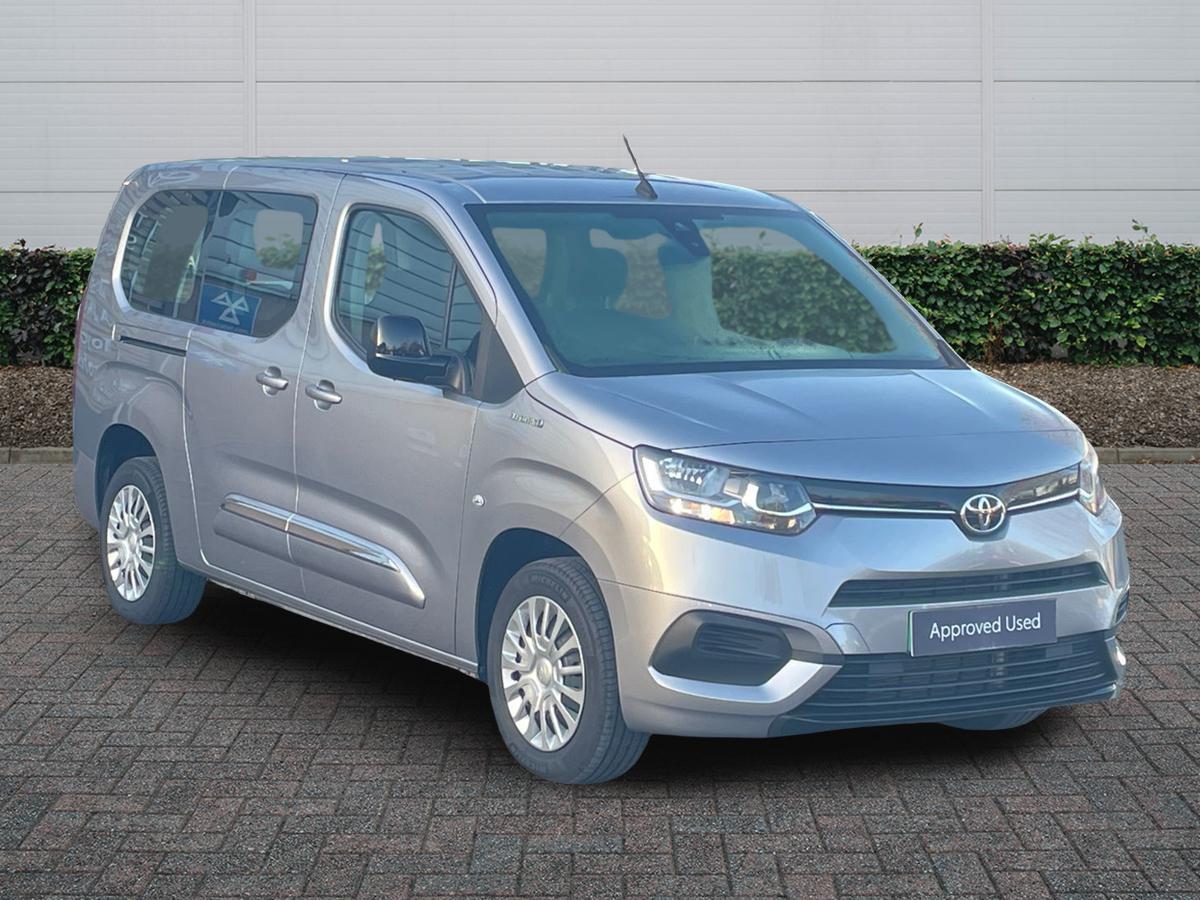 Used Toyota PROACE CITY Verso 2025 for sale - 76730804: Photo 1
