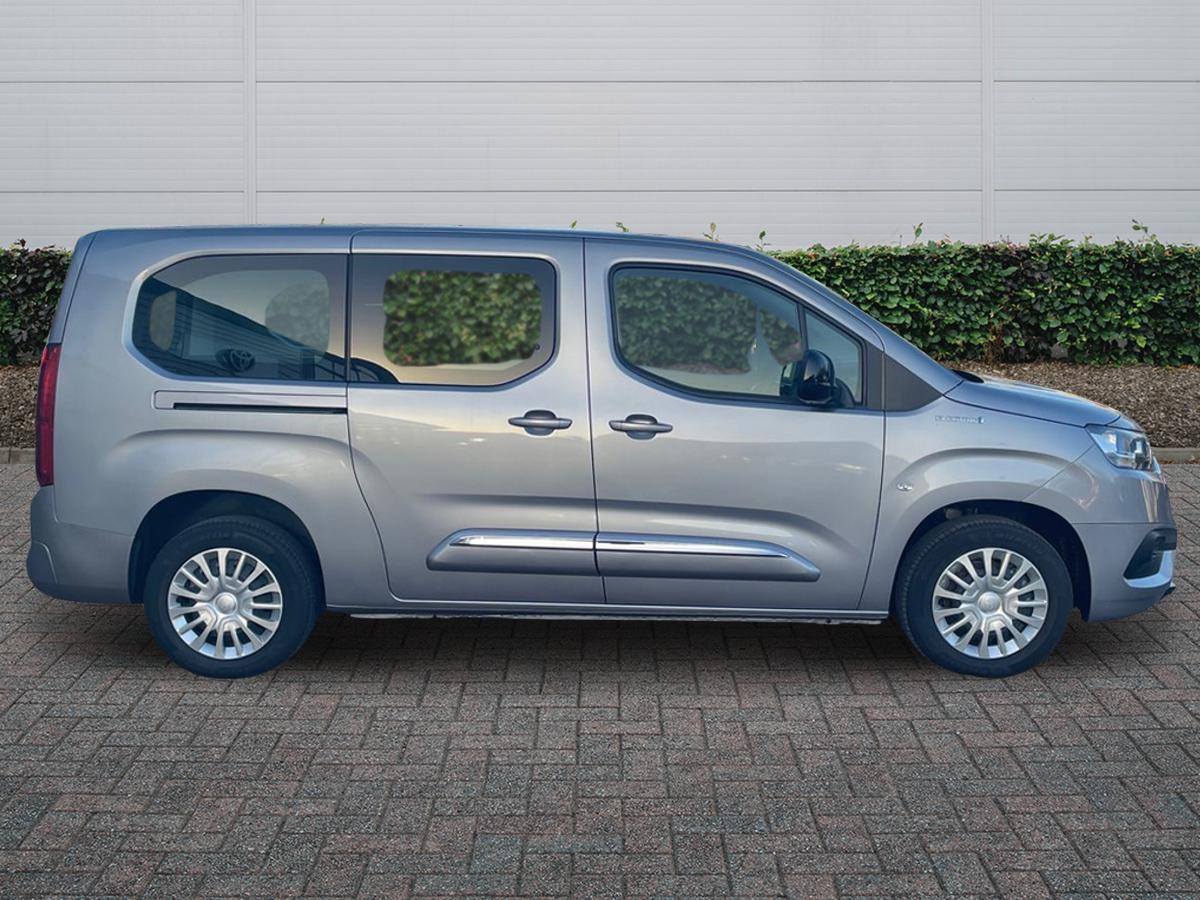 Used Toyota PROACE CITY Verso 2025 for sale - 76730804: Photo 5