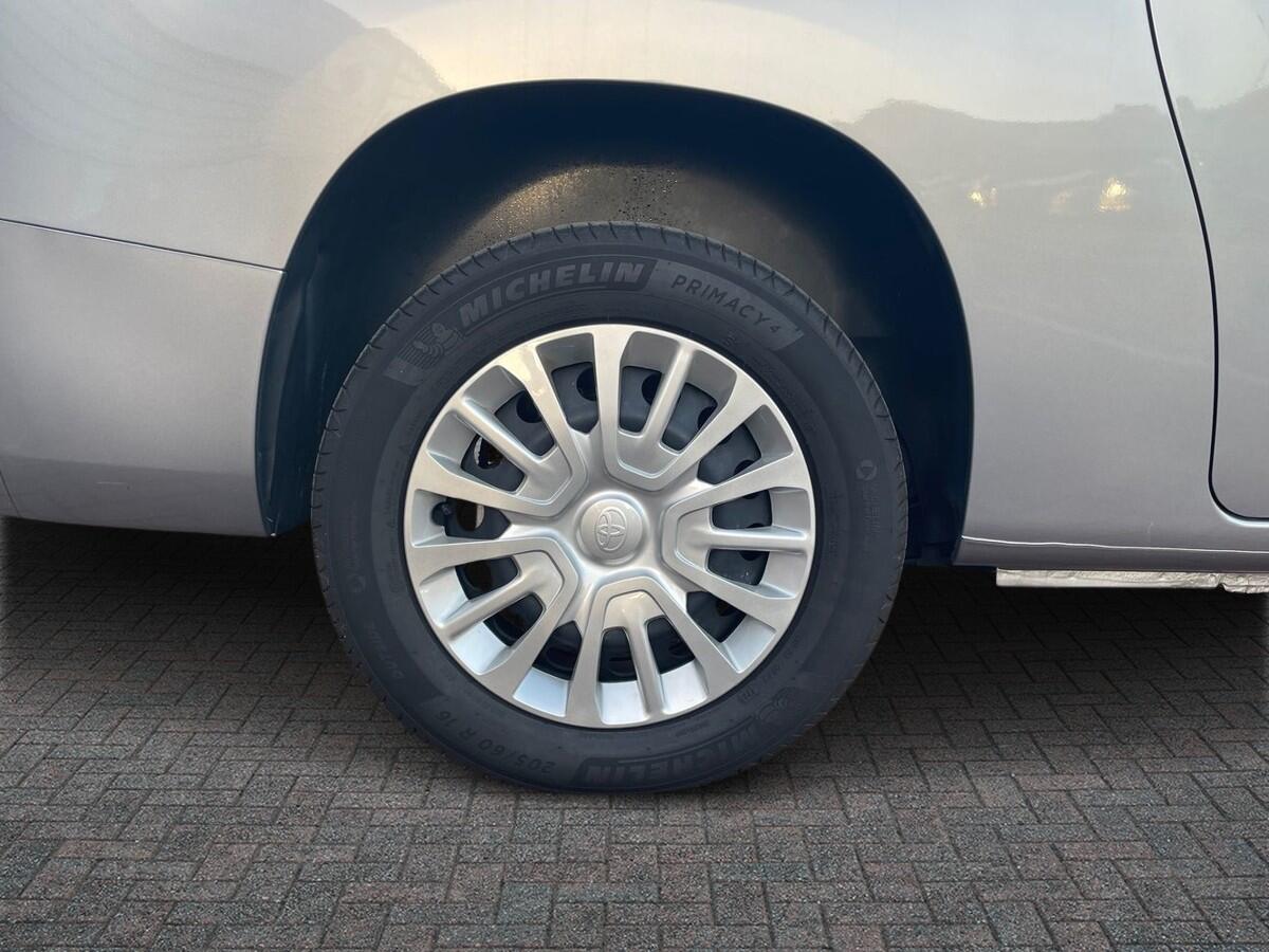 Used Toyota PROACE CITY Verso 2025 for sale - 76730804: Photo 6