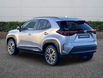 Used Toyota Yaris 2022 for sale - 76662383: Photo