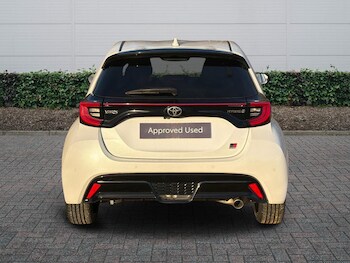 Used Toyota Yaris 2023 for sale - 77177227: Photo