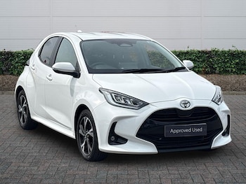 Used Toyota Yaris 2024 for sale - 78899320: Photo