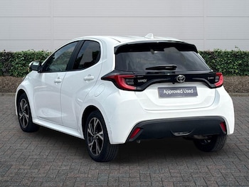 Used Toyota Yaris 2024 for sale - 78899320: Photo