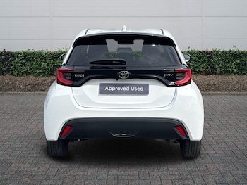 Used Toyota Yaris 2024 for sale - 78899320: Photo