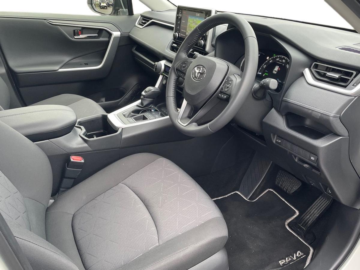 Used Toyota RAV4 2022 for sale - 76609210: Photo 12