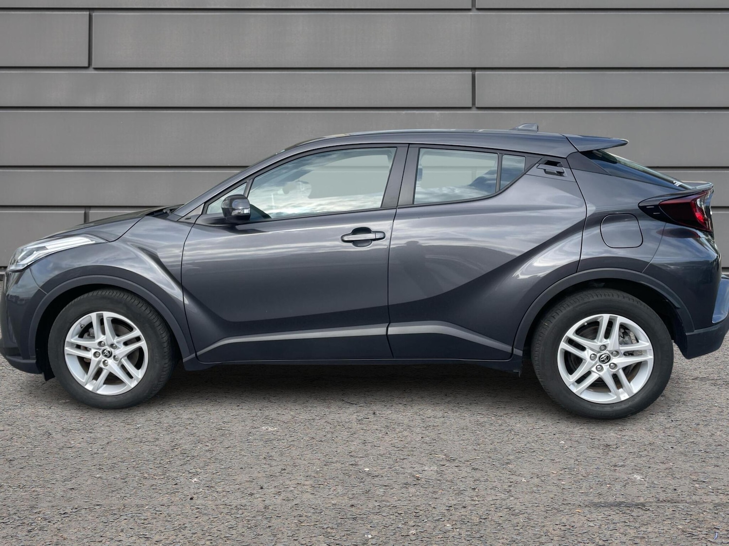 Used Toyota C-HR 2022 for sale - 76111143: Photo 17