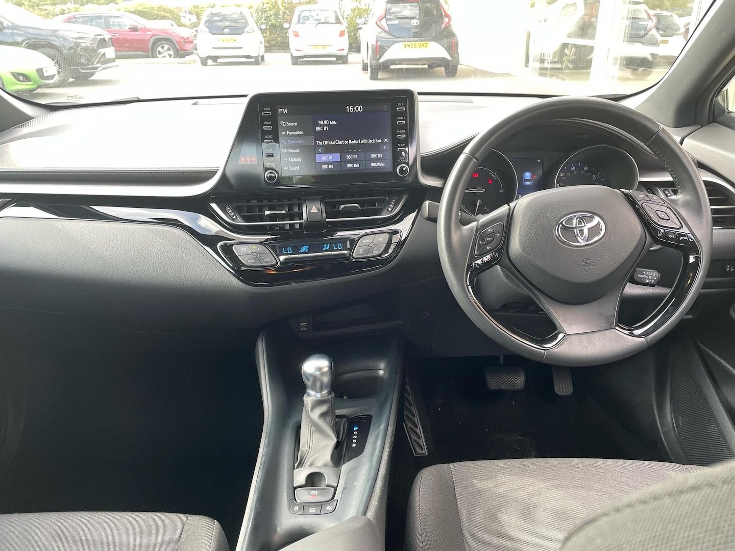 Used Toyota C-HR 2022 for sale - 76111143: Photo 5