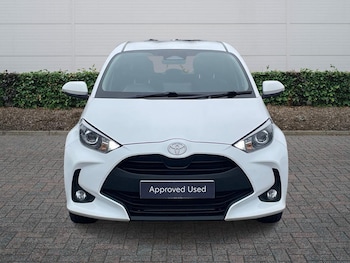 Used Toyota Yaris 2024 for sale - 77725314: Photo