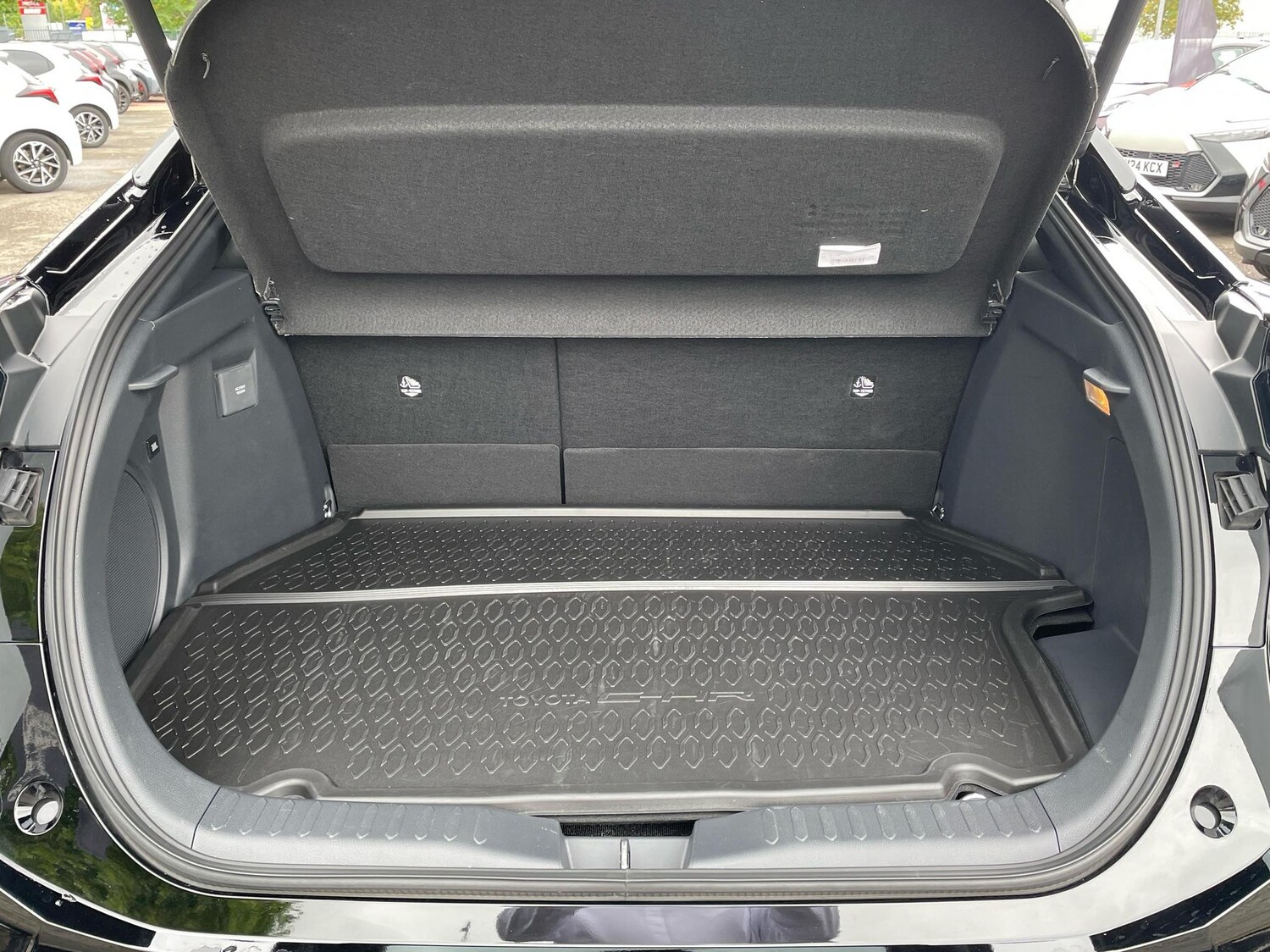 Used Toyota C-HR 2025 for sale - 78117290: Photo 14