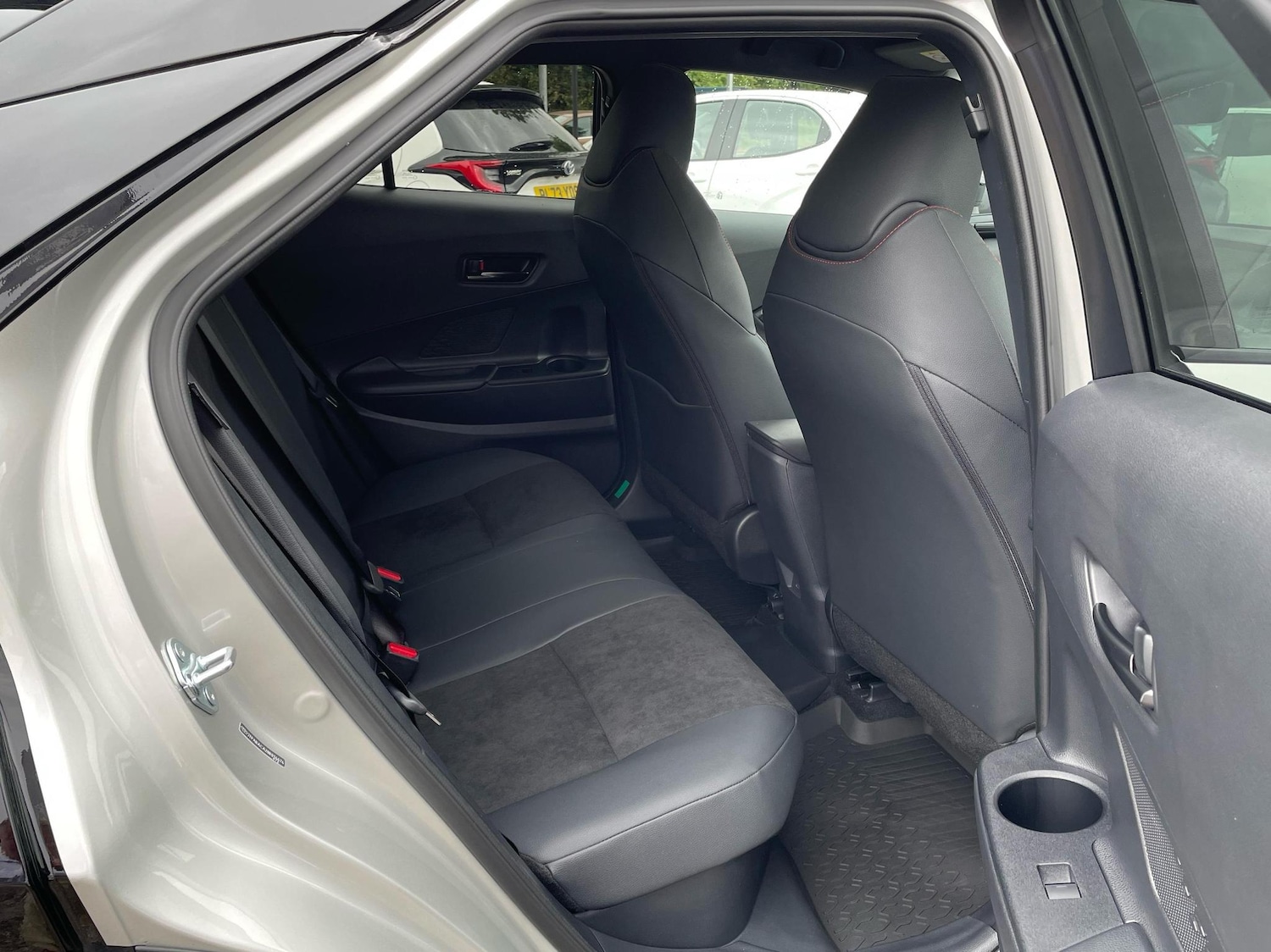 Used Toyota C-HR 2025 for sale - 77176917: Photo 13