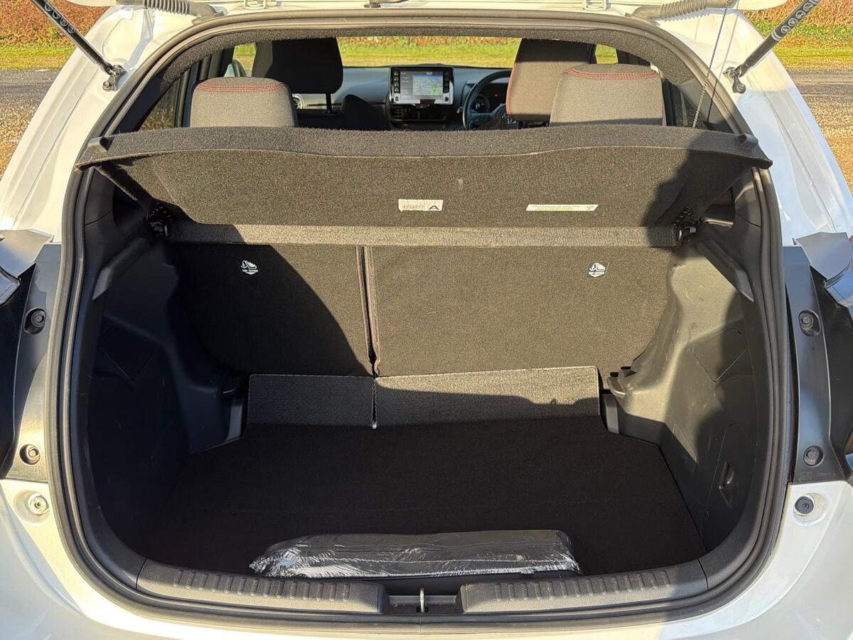 Used Toyota Yaris 2023 for sale - 77013619: Photo 10