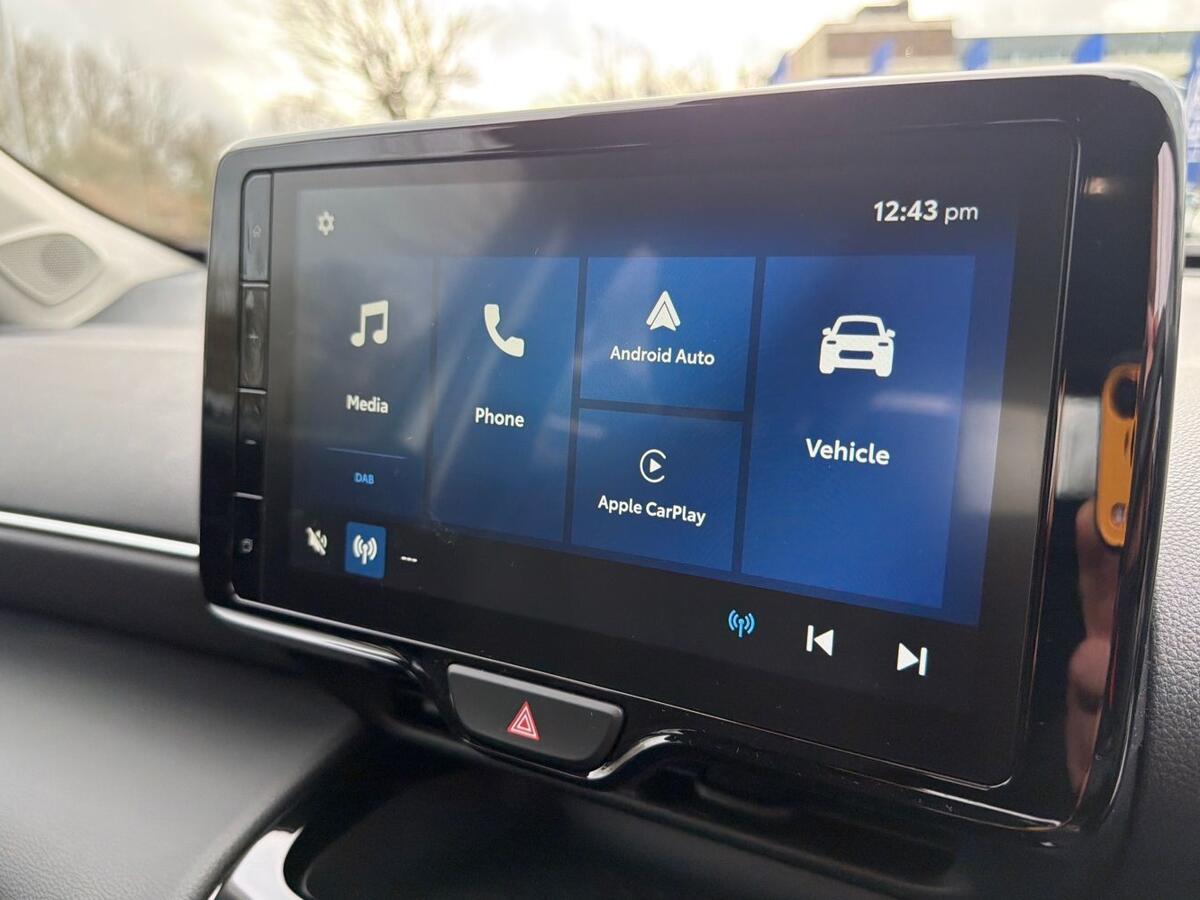 Used Toyota Yaris 2024 for sale - 77372478: Photo 11